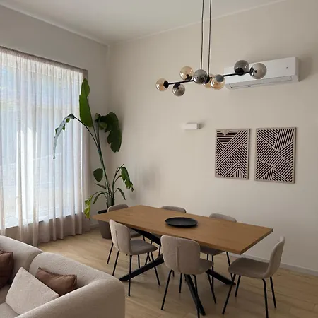 Loft09 Exclusive * Lagonegro